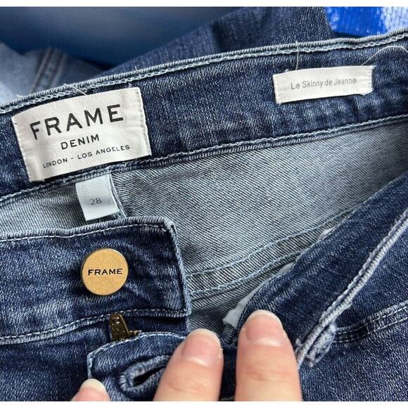 FRAME Le Skinny de Jeanne Crop Distressed Denim Jeans Size 28 LSJ899 Cotton Wm’s - Picture 3 of 4